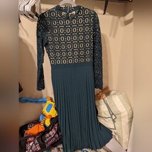 Ivy City Co green midi dress